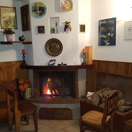 Agriturismo Volpe Golosa Morbegno Ngoại thất bức ảnh